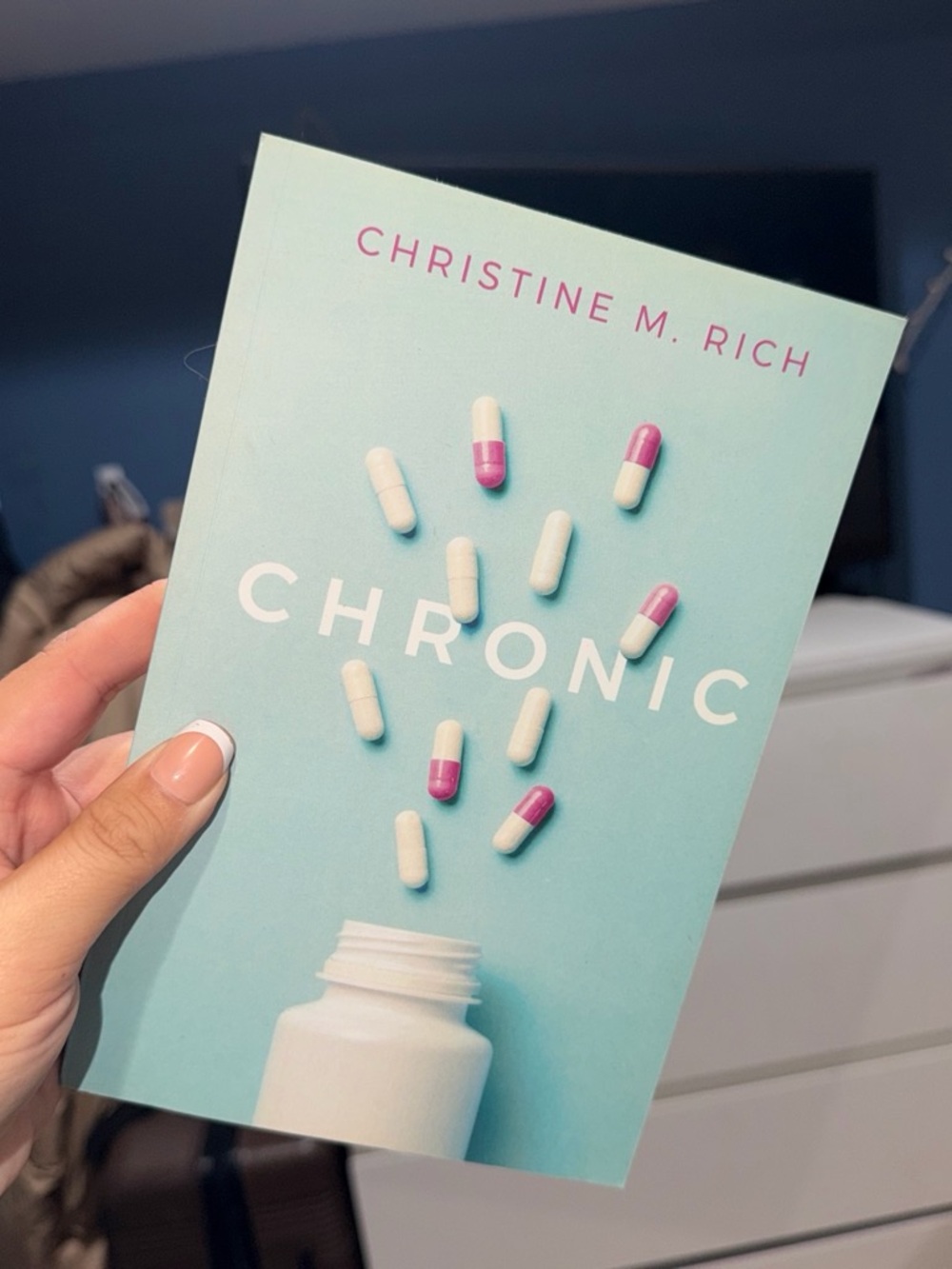 Chronic - Women's Skincare Inspiration in Light Blue & Pink